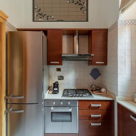 Iflat Elegant And Luxury Apartment Near Pantheon Rome Bagian luar foto