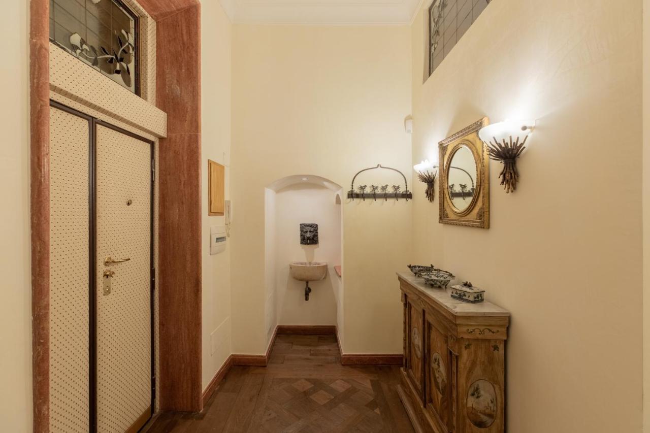 Iflat Elegant And Luxury Apartment Near Pantheon Rome Bagian luar foto