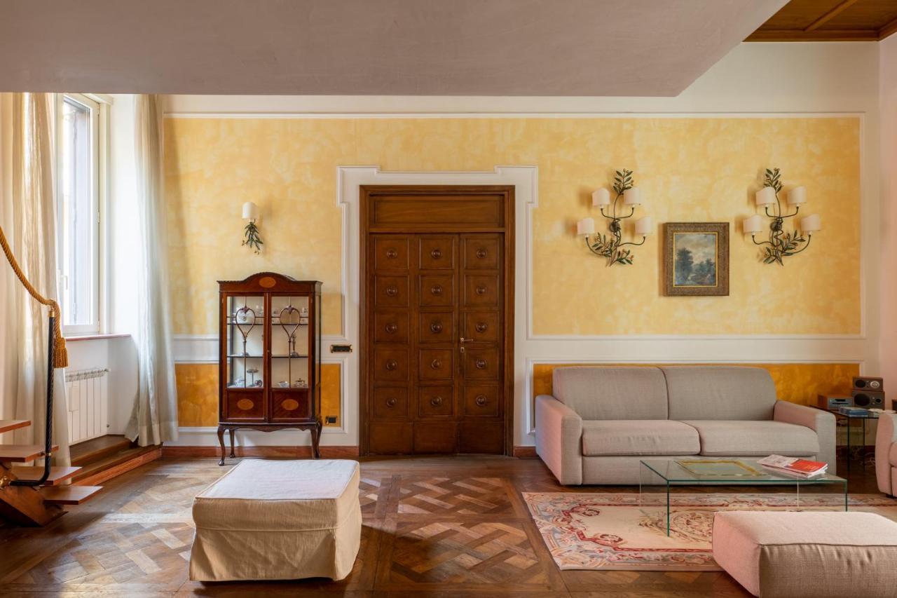 Iflat Elegant And Luxury Apartment Near Pantheon Rome Bagian luar foto