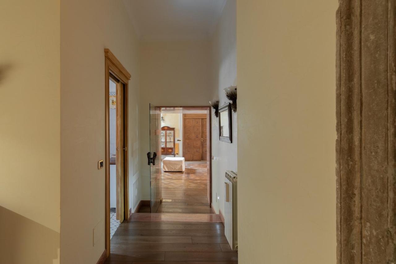 Iflat Elegant And Luxury Apartment Near Pantheon Rome Bagian luar foto